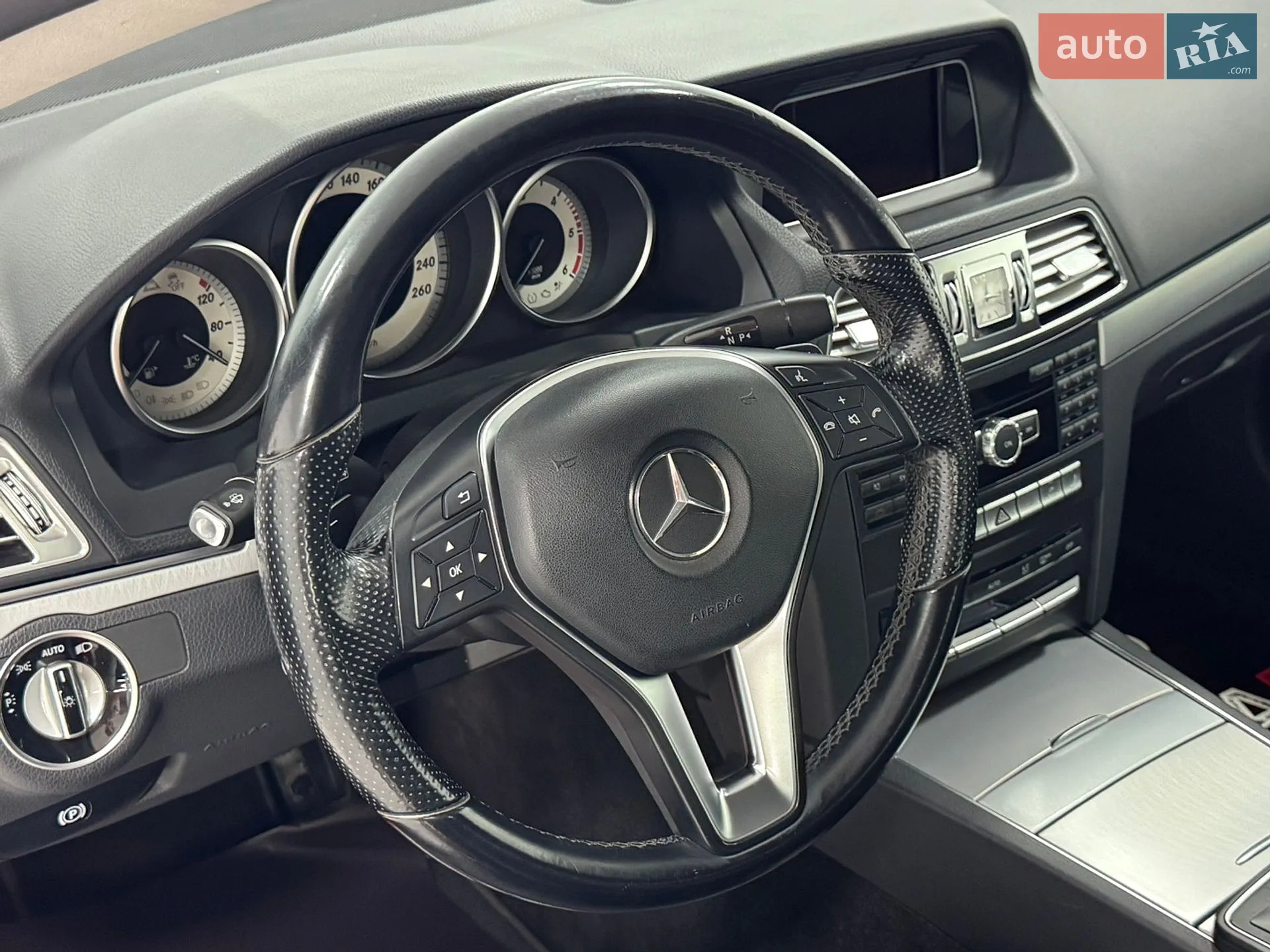 2013 Mercedes-Benz E-klasse - мініатюра 29