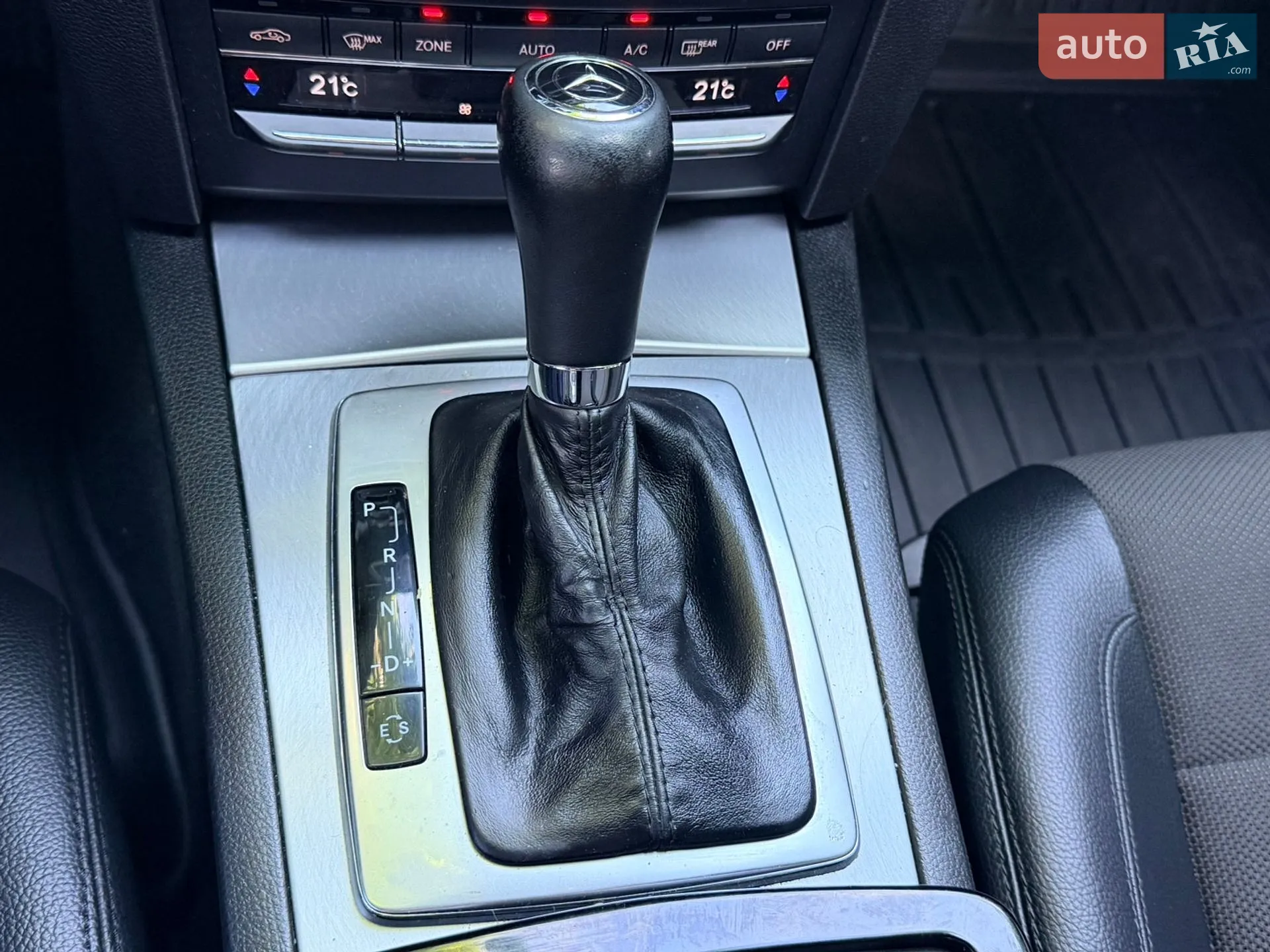 2011 Mercedes-Benz E-klasse - мініатюра 37