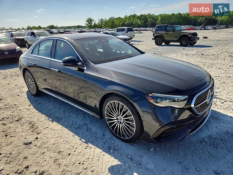 Mercedes-Benz E-Class 2024
