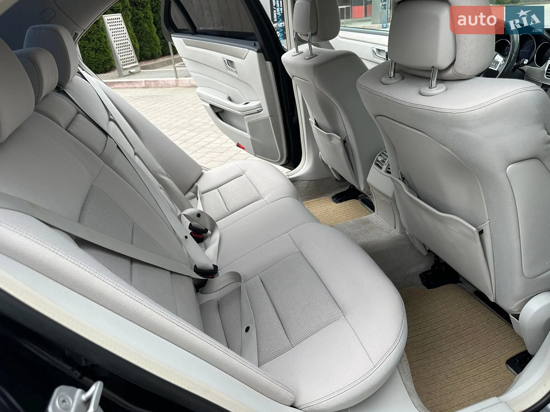 2013 Mercedes-Benz E-klasse - мініатюра 20
