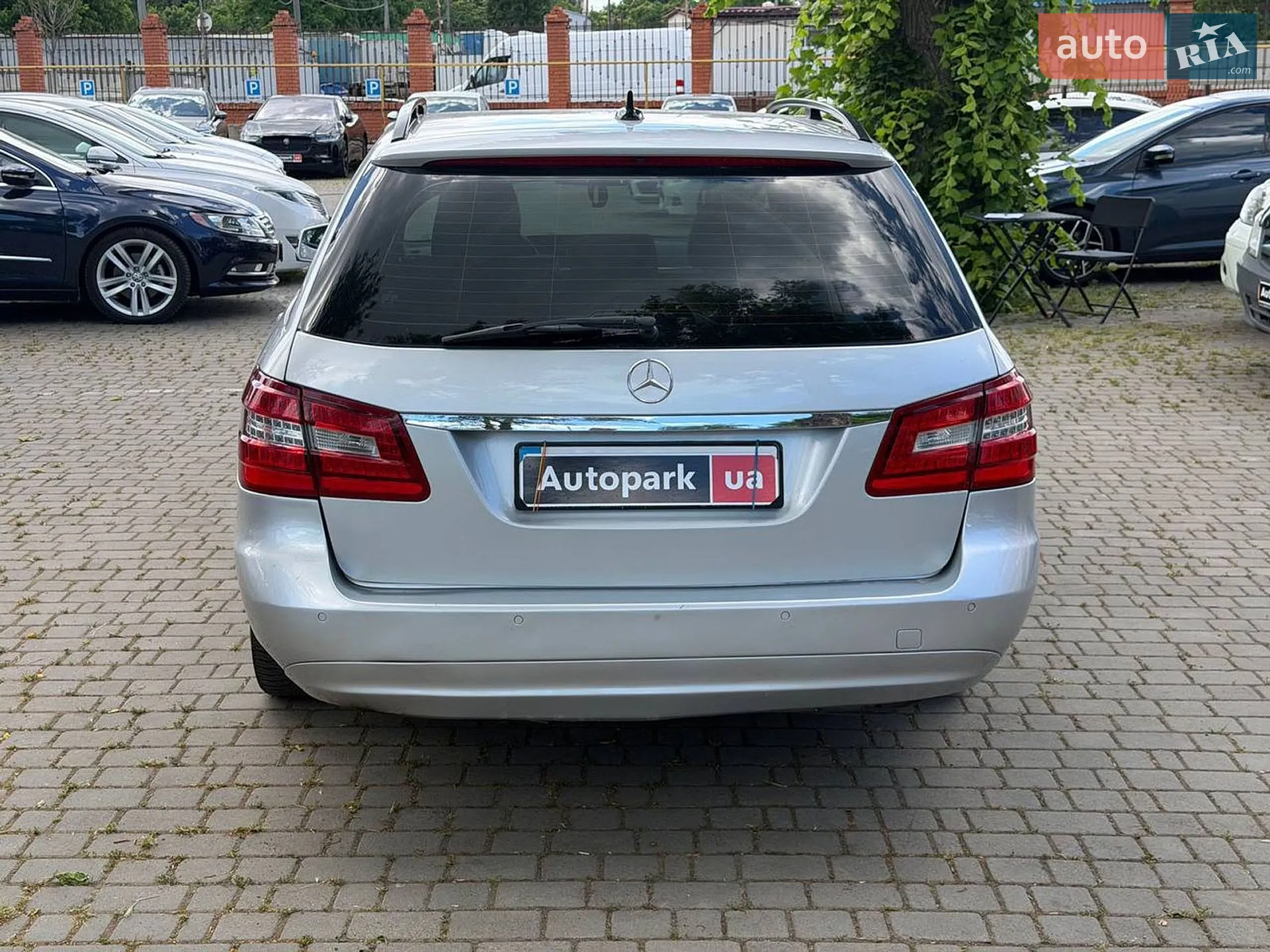 2010 Mercedes-Benz E-klasse - мініатюра 3