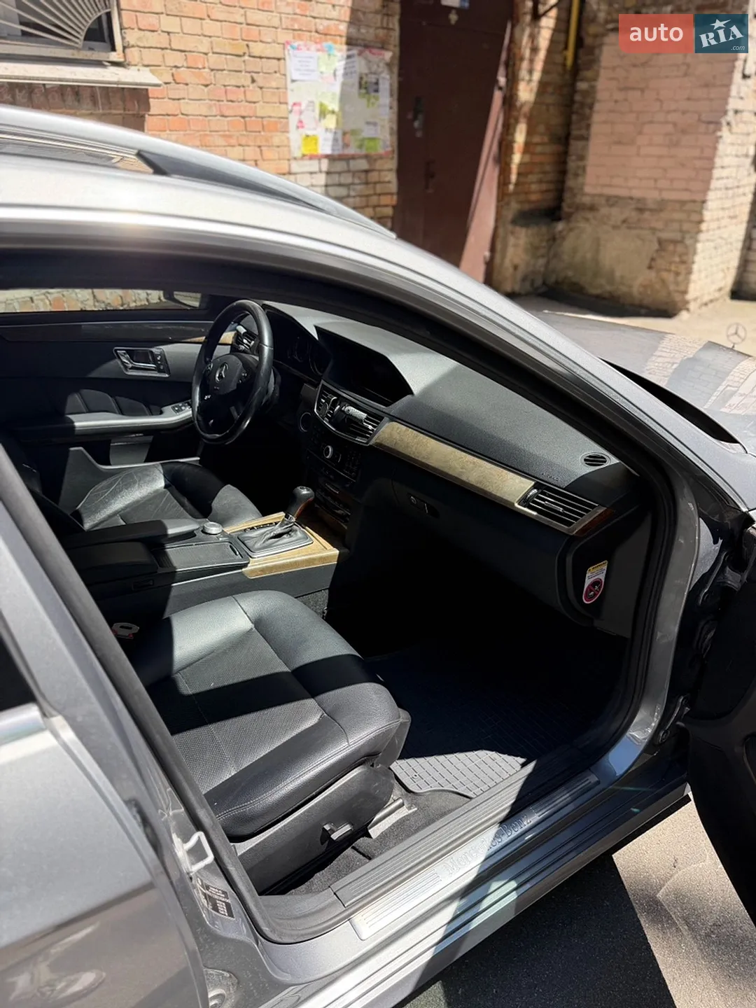 2010 Mercedes-Benz E-klasse - мініатюра 3