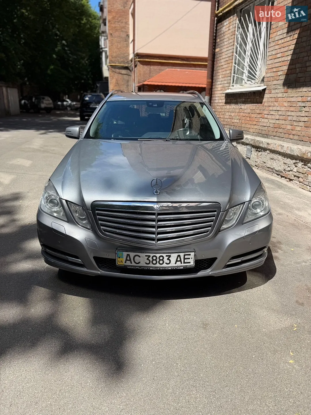 2010 Mercedes-Benz E-klasse - мініатюра 7