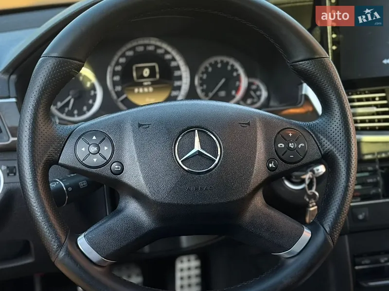 Mercedes-Benz E-Class 2011 VIN WDD2120411A496077 фото оголошення 33 з 68