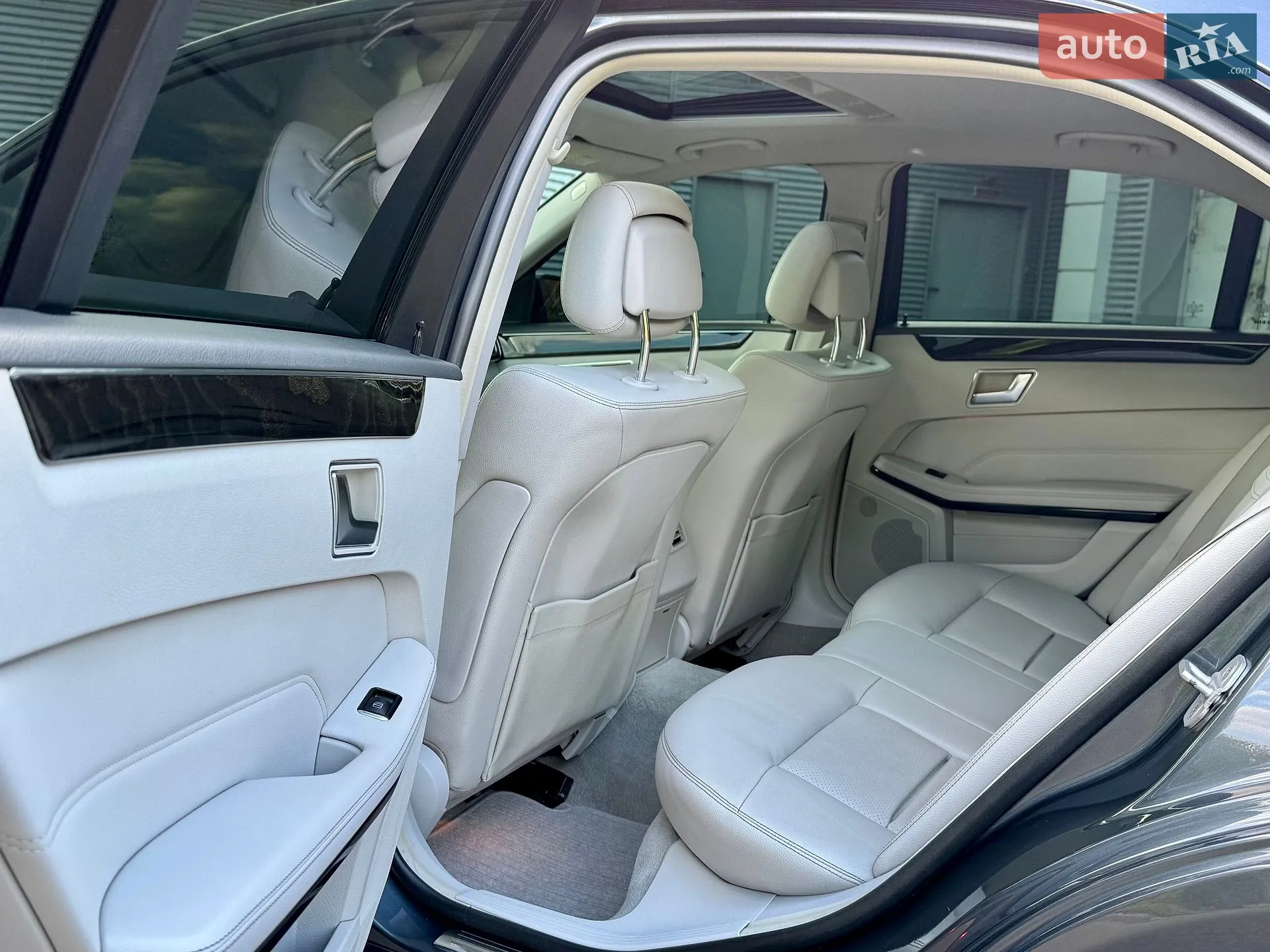 2014 Mercedes-Benz E-klasse - мініатюра 27