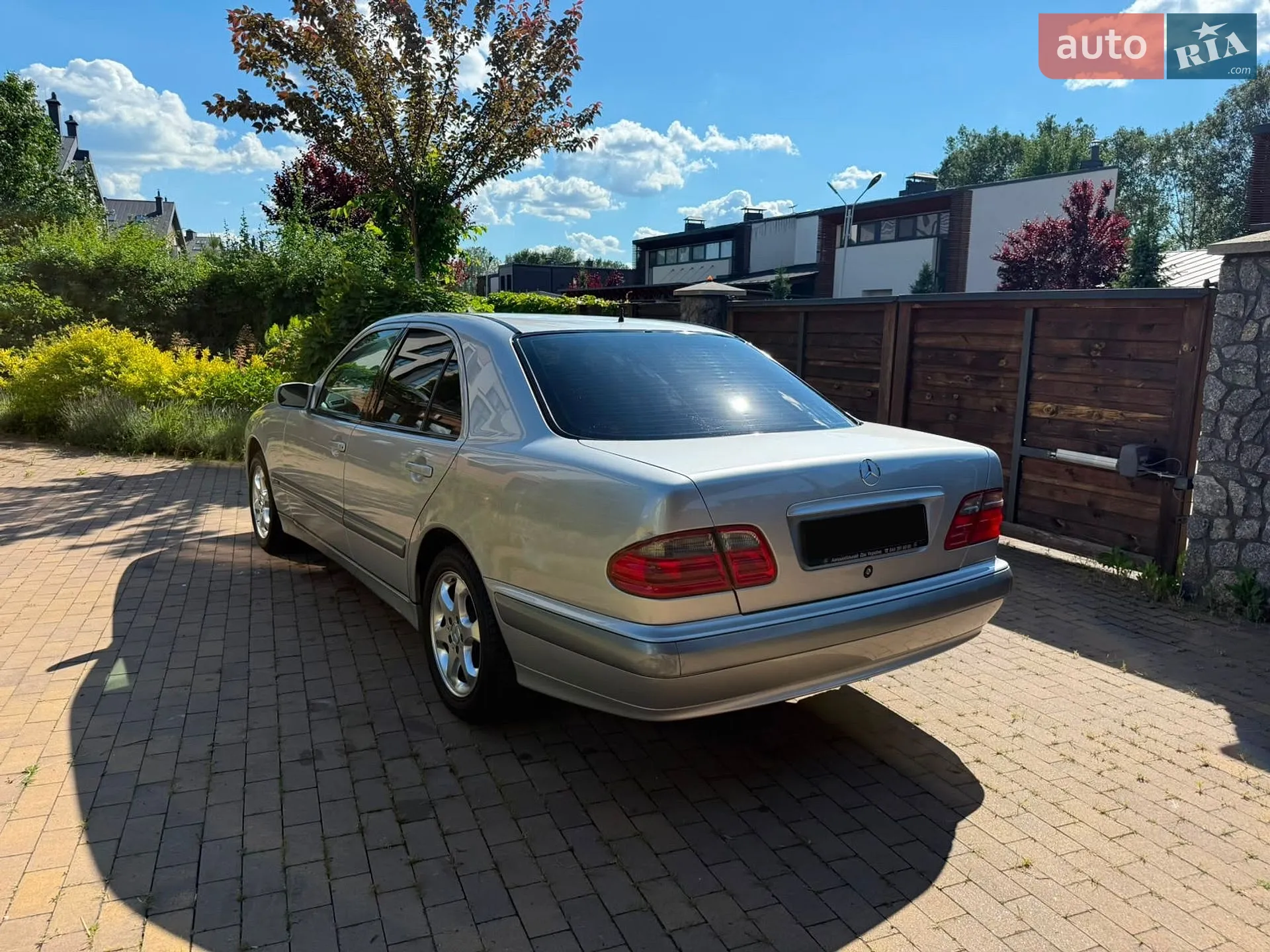 Mercedes-Benz E-Class 2000 VIN WDB2100481B245524 фото оголошення 4 з 5