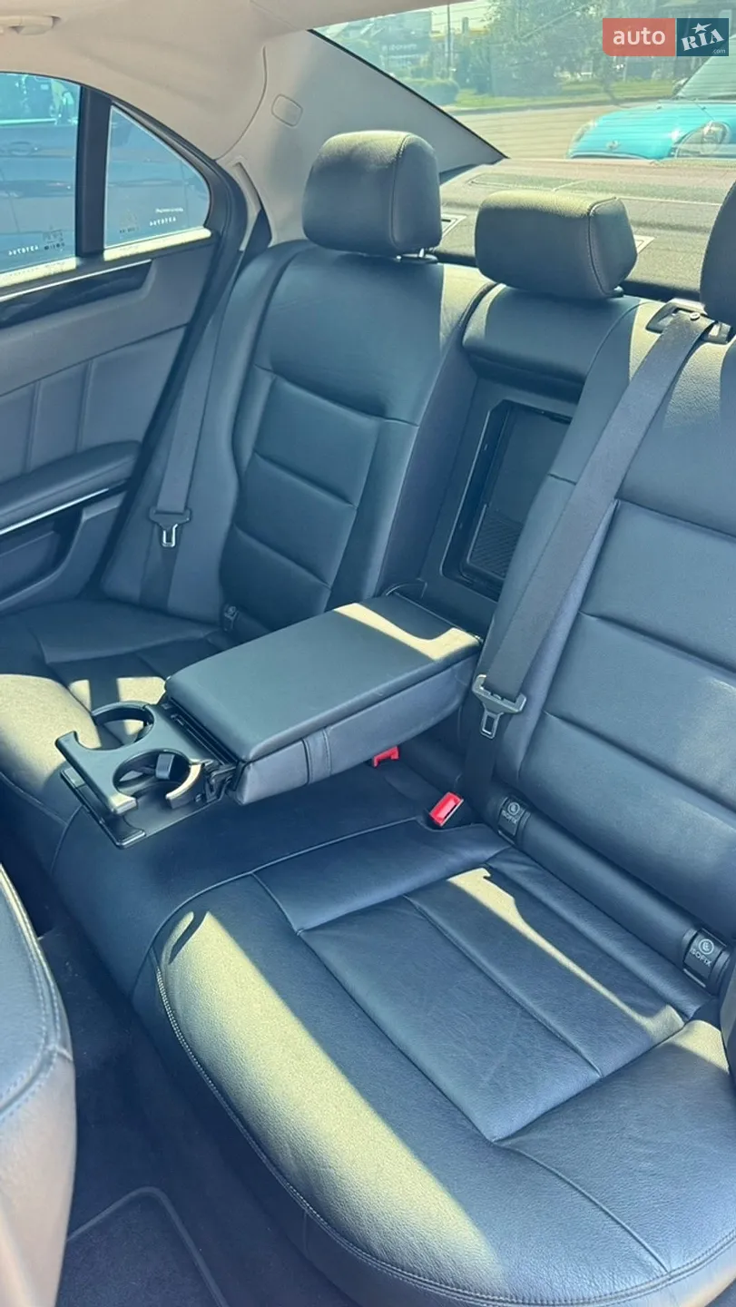 Mercedes-Benz E-Class 2010 VIN WDD2120031A316794 фото оголошення 35 з 65