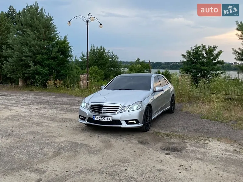 Mercedes-Benz E Class 2010 VIN WDD2120891A348540 фото оголошення 2 з 59