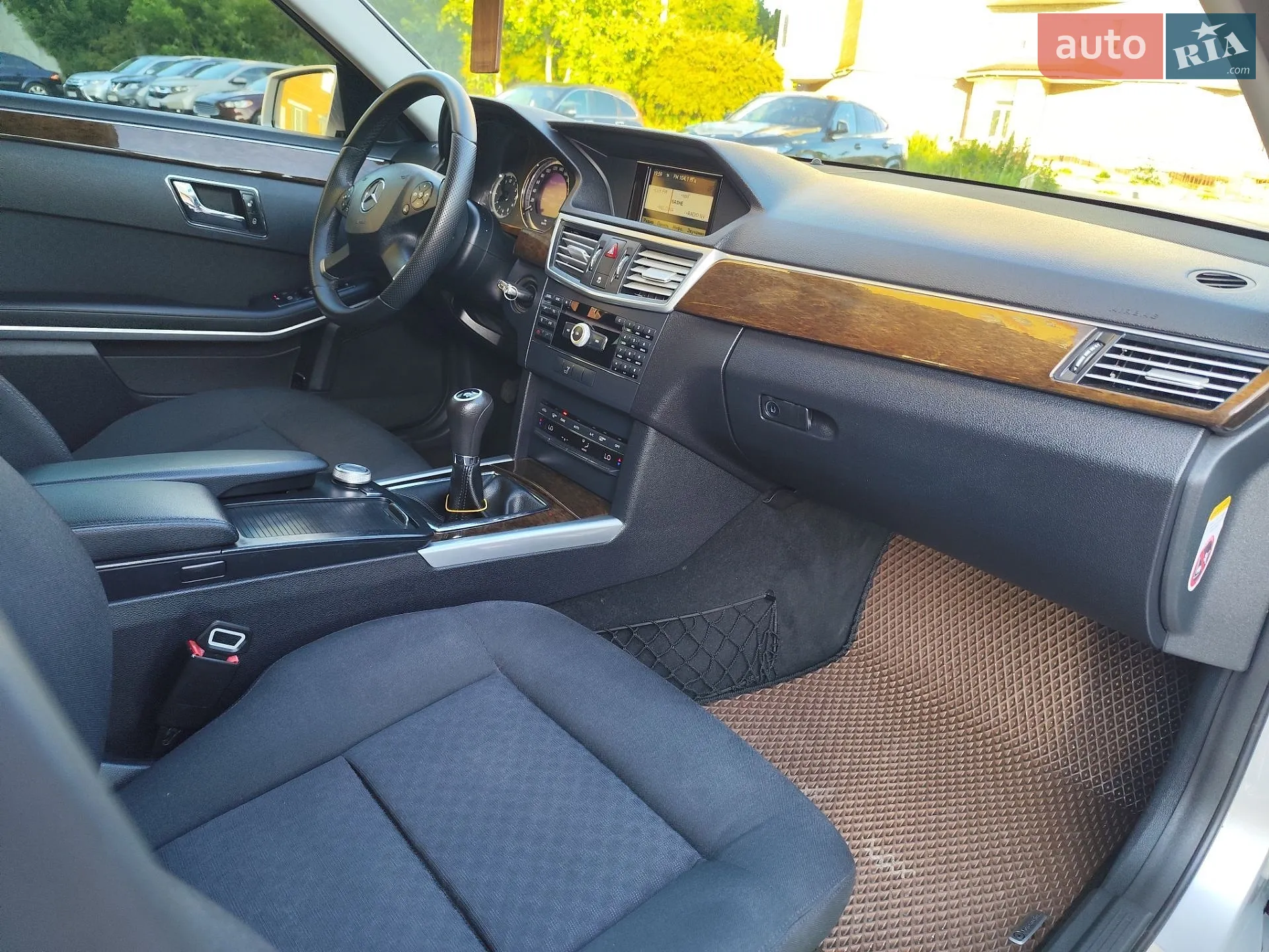 2010 Mercedes-Benz E-klasse - мініатюра 27