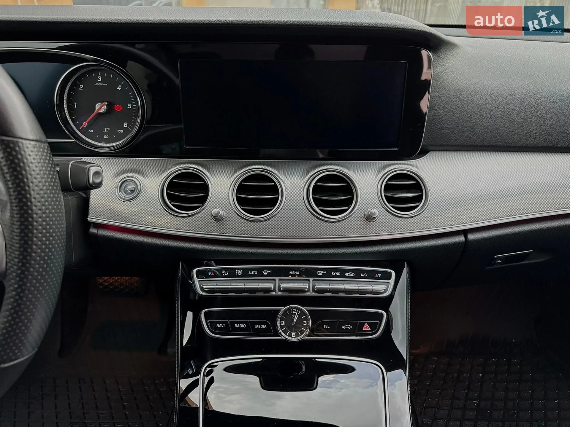 2016 Mercedes-Benz E-klasse - мініатюра 35