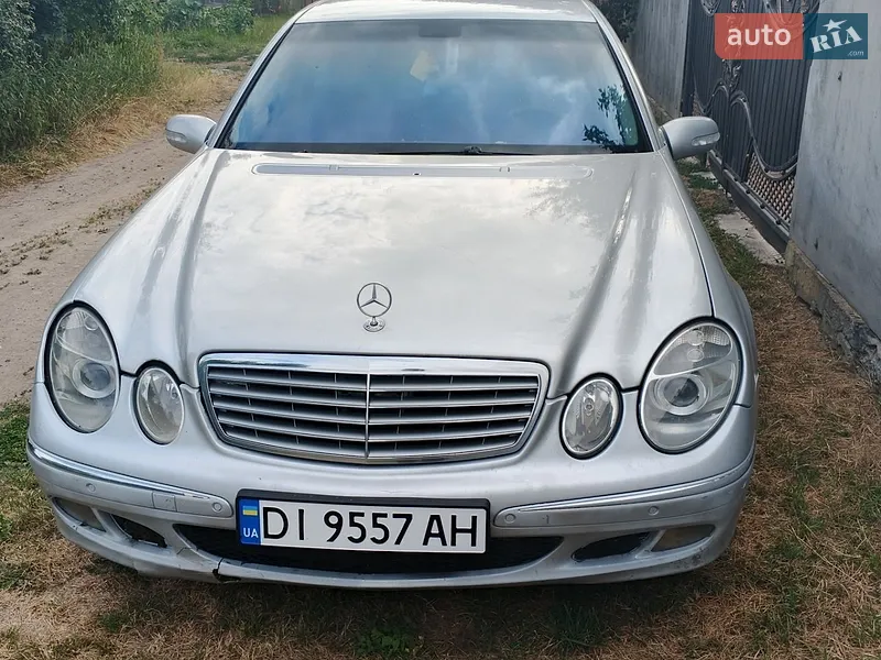 Mercedes-Benz E-Class 2002