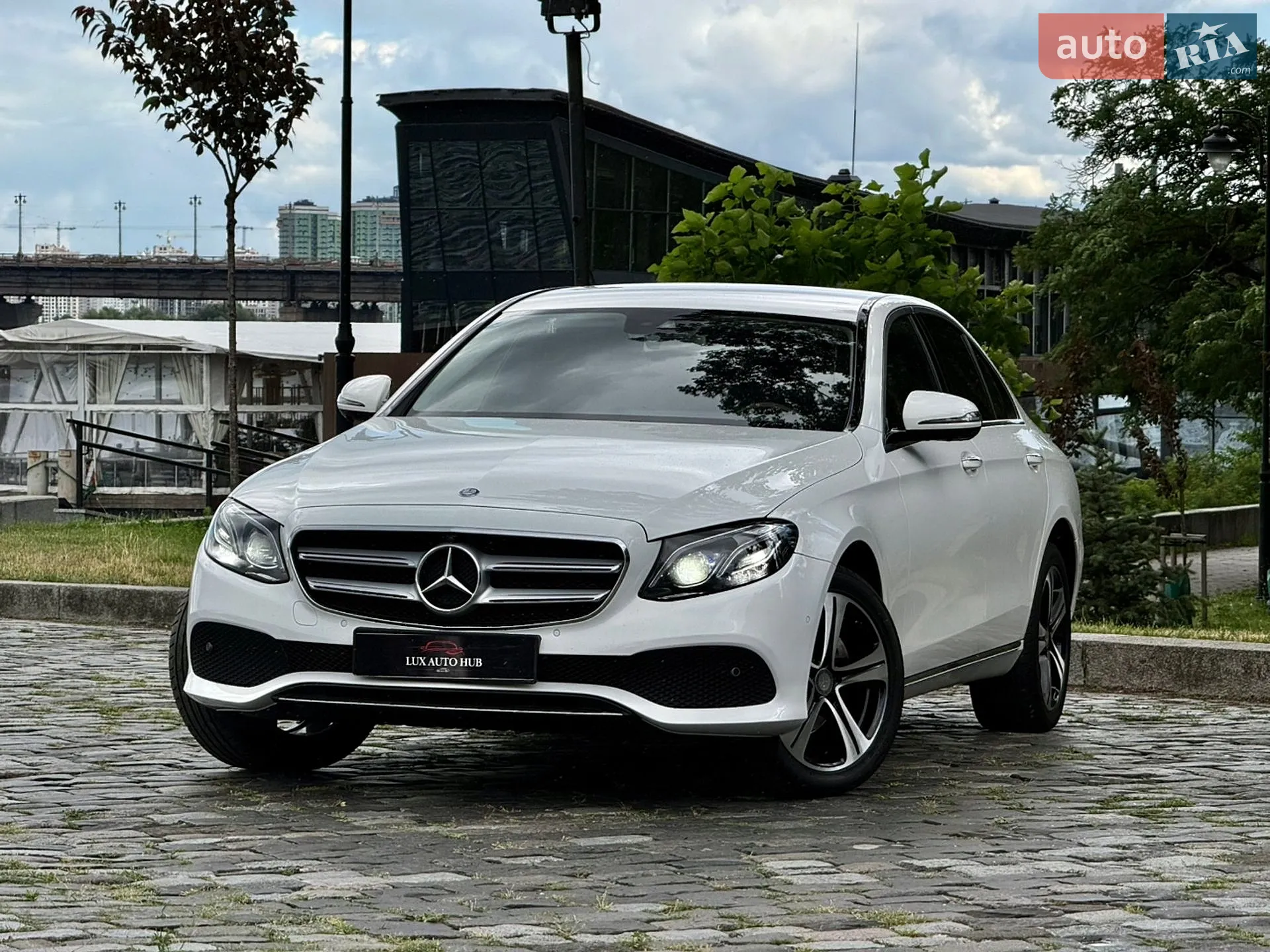 2016 Mercedes-Benz E-klasse - мініатюра 28