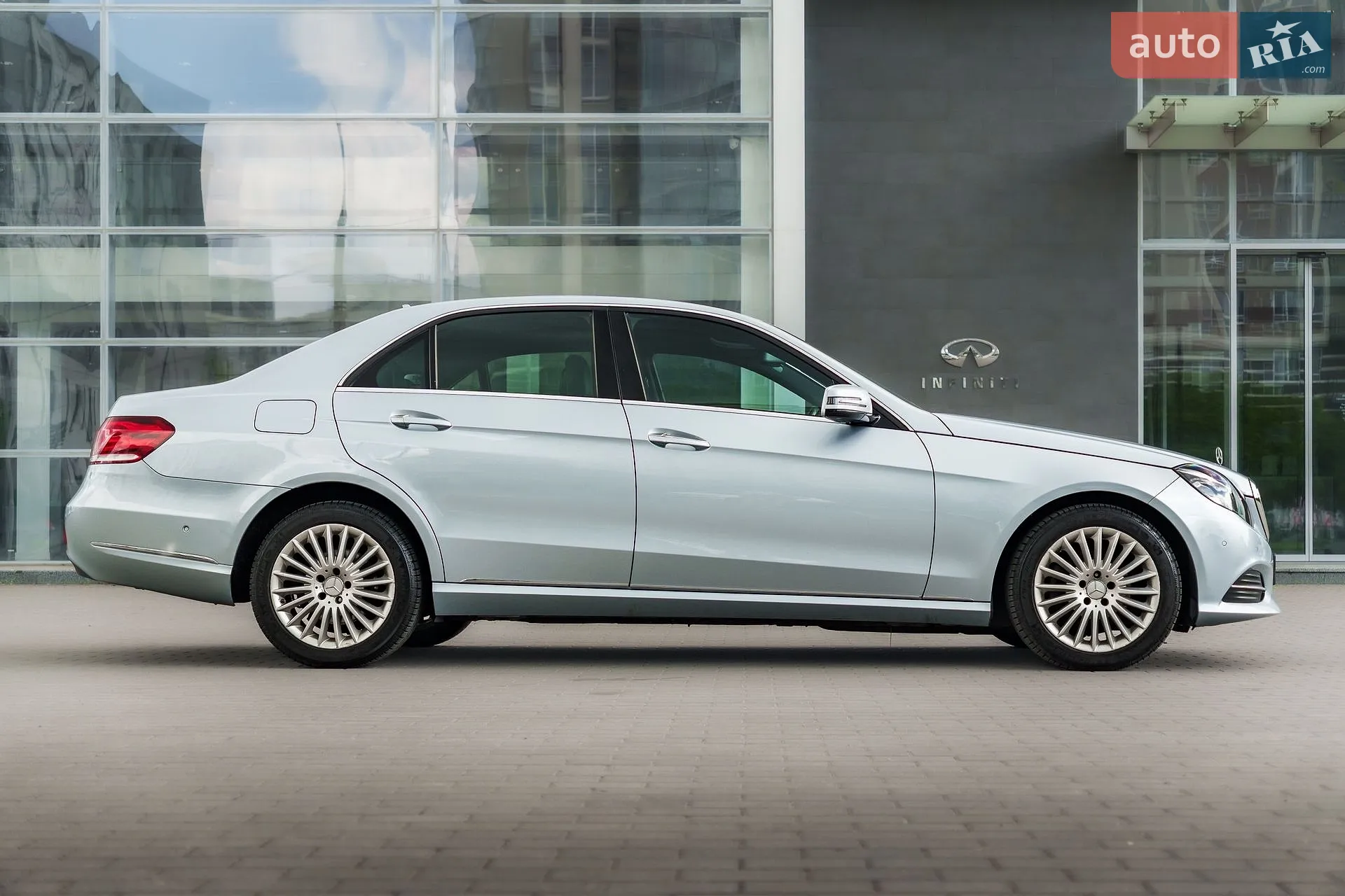 2013 Mercedes-Benz E-klasse - мініатюра 18