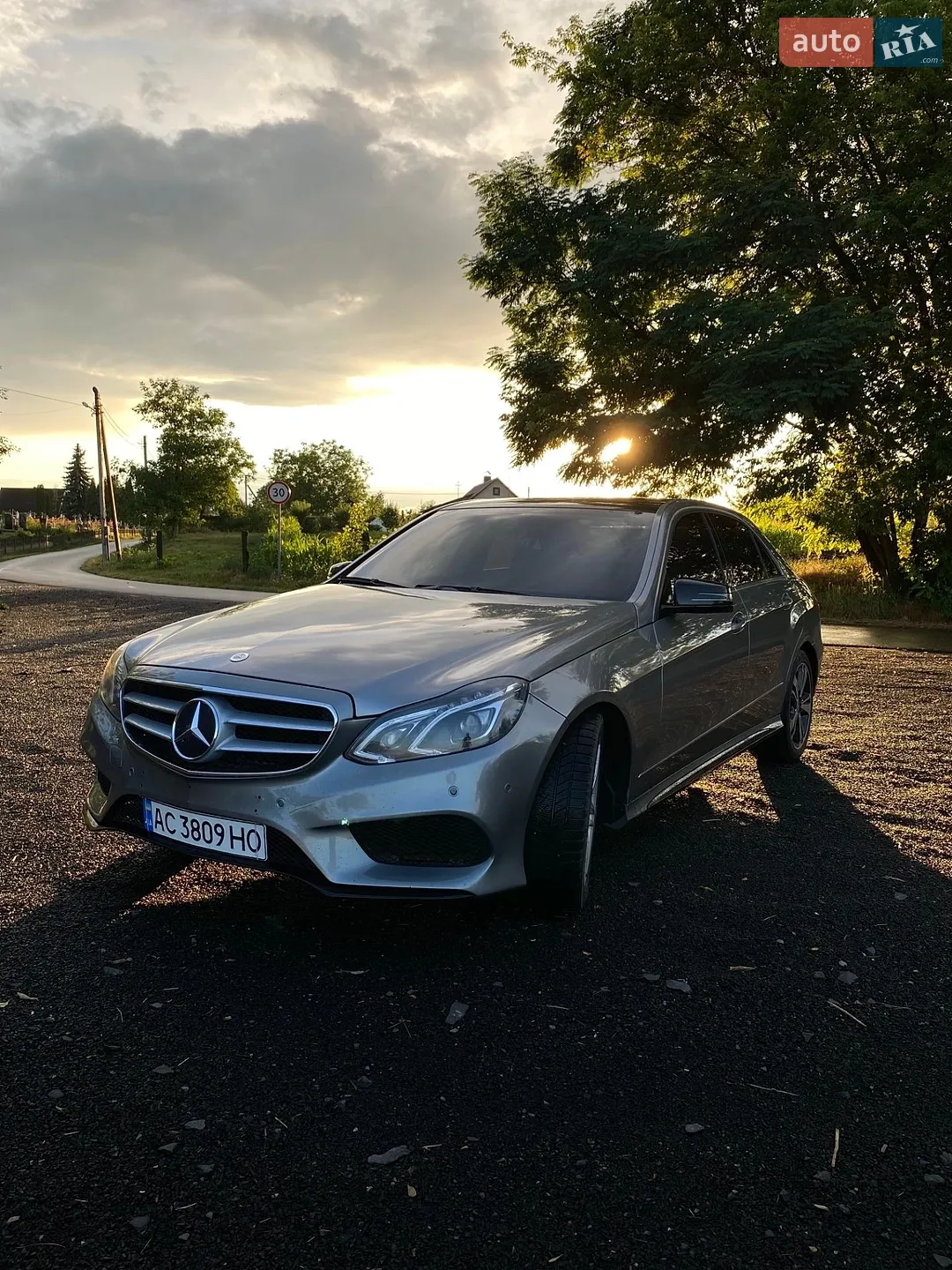 2011 Mercedes-Benz E-klasse - мініатюра 4