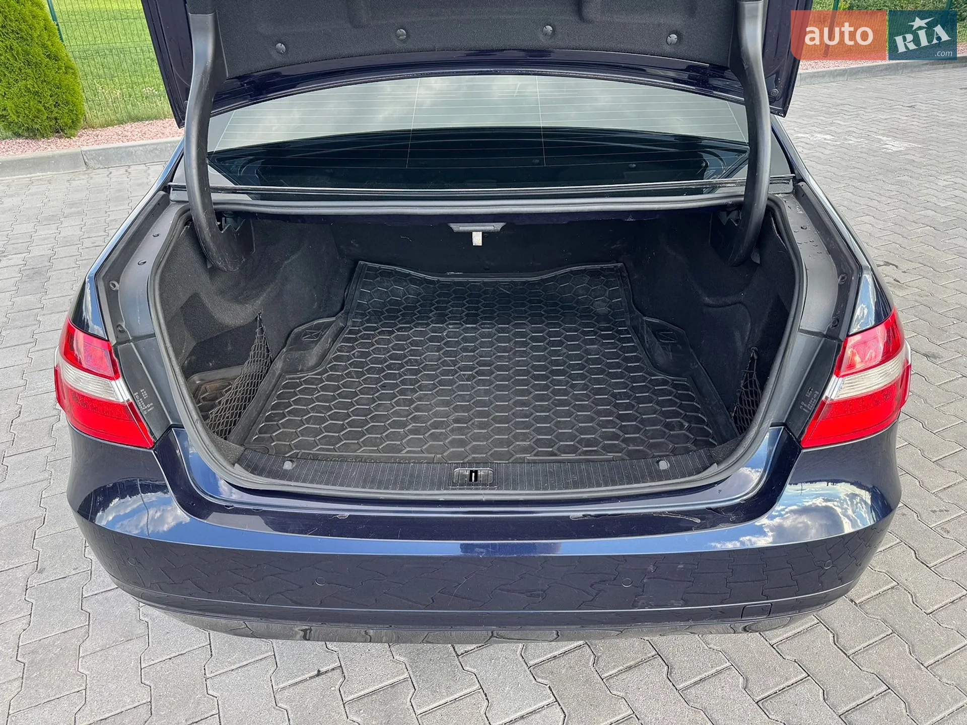 2010 Mercedes-Benz E-klasse - мініатюра 13