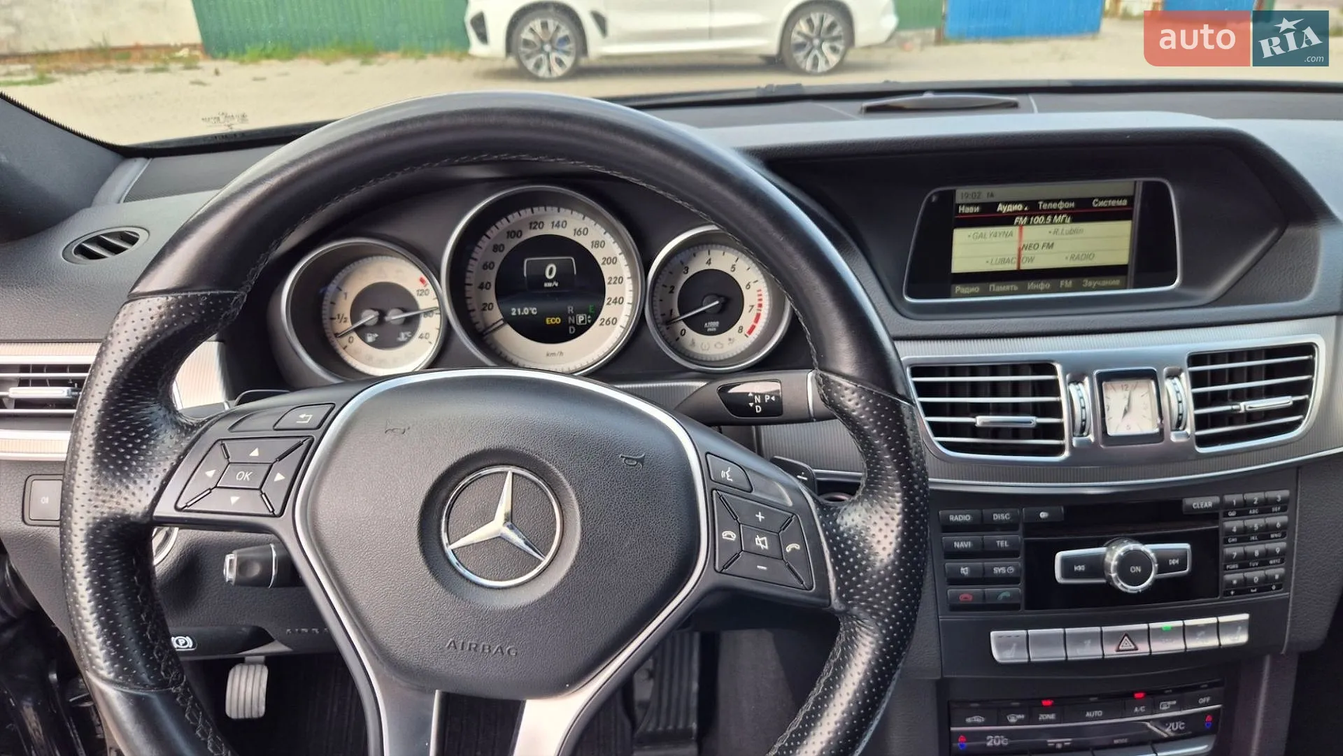 2013 Mercedes-Benz E-klasse - мініатюра 29