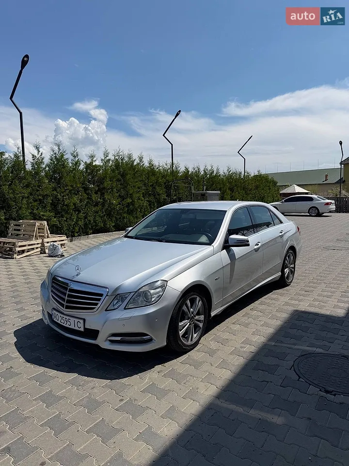 2010 Mercedes-Benz E-klasse - мініатюра 12
