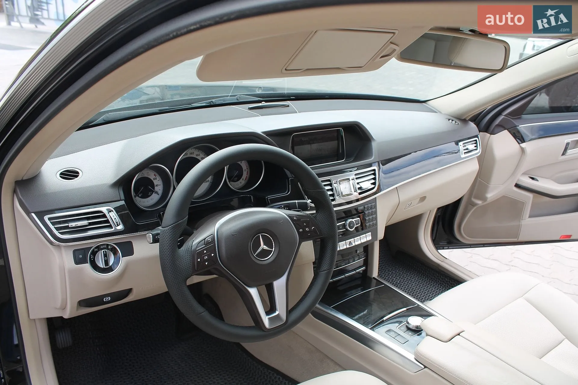 2013 Mercedes-Benz E-klasse - мініатюра 10