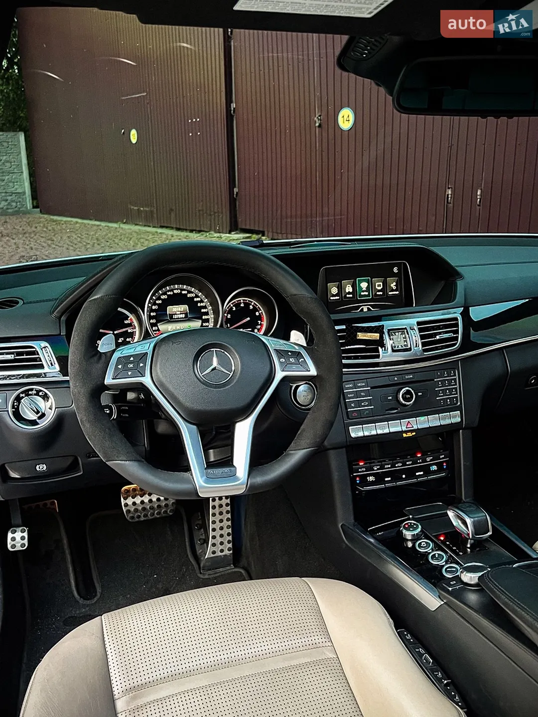 Mercedes-Benz E-Class 2015 VIN WDDHF7GB1GB278914 фото оголошення 17 з 26