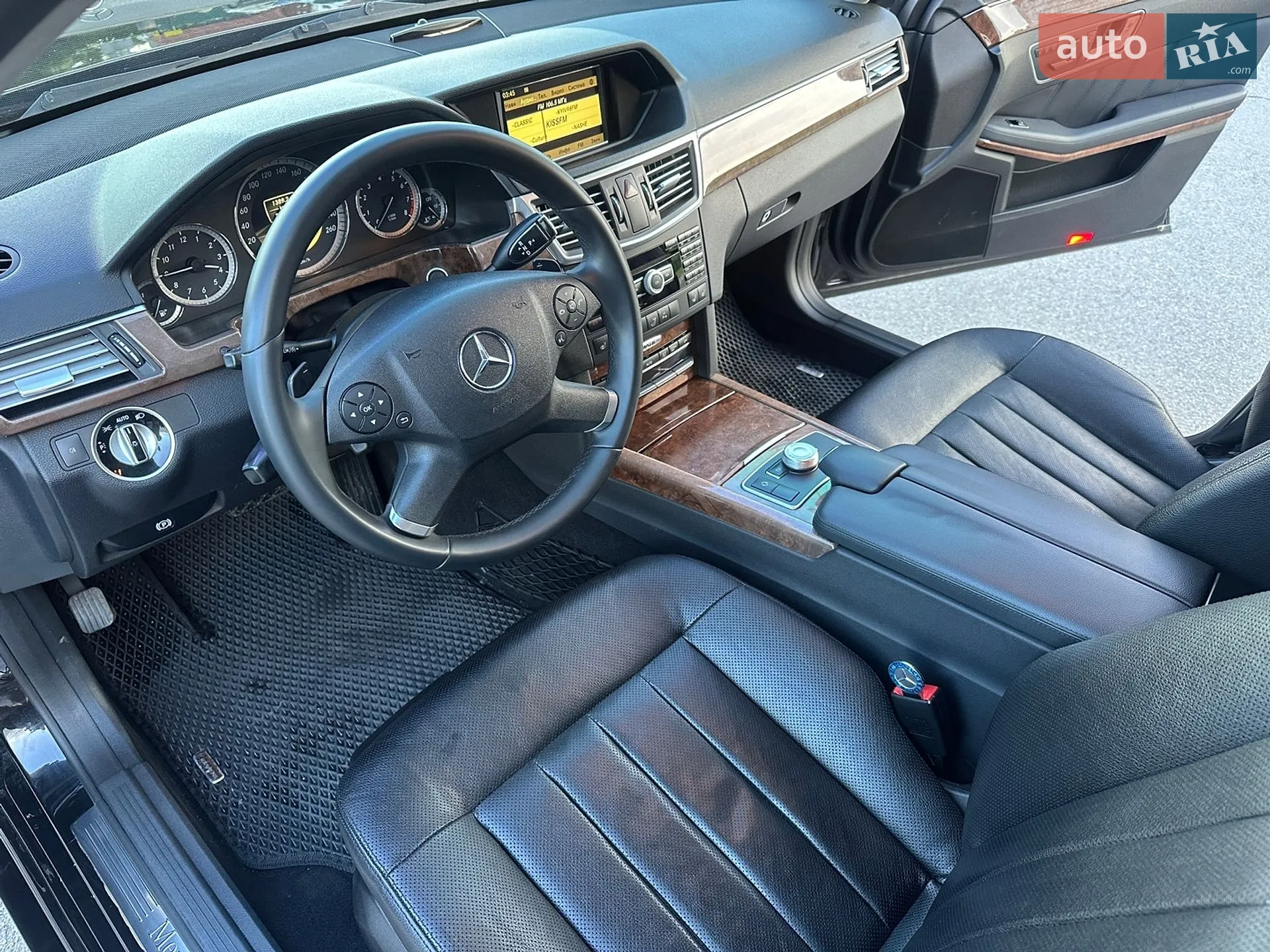 2011 Mercedes-Benz E-klasse - мініатюра 26