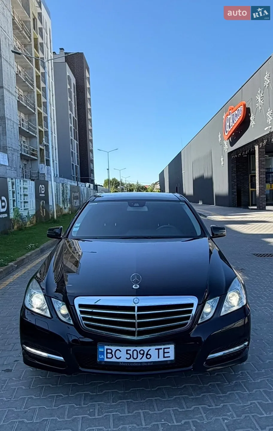 2010 Mercedes-Benz E-klasse - фото 1