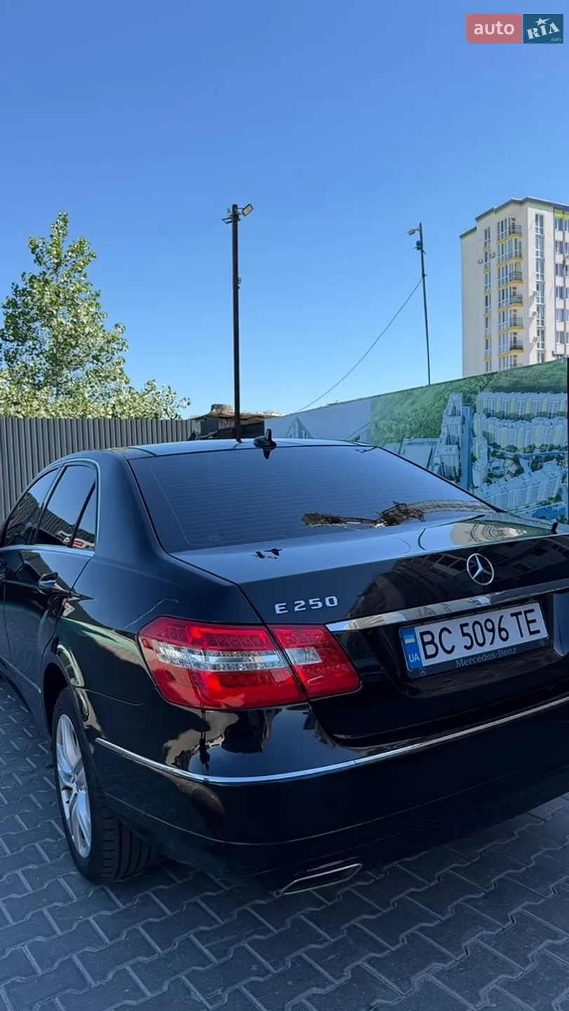 2010 Mercedes-Benz E-klasse - мініатюра 32