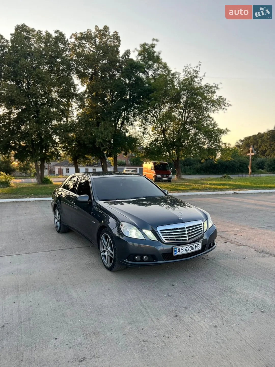 2010 Mercedes-Benz E-klasse - мініатюра 8