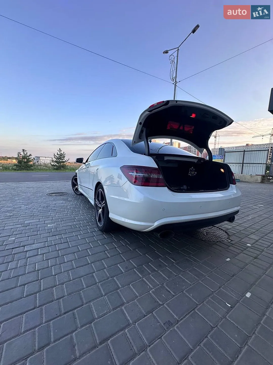 2010 Mercedes-Benz E-klasse - мініатюра 13