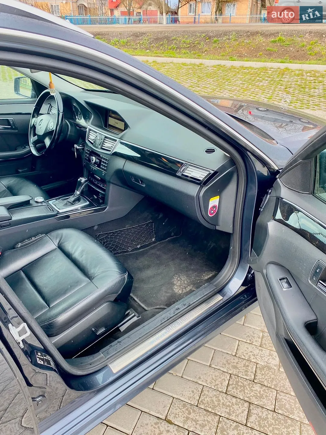 2010 Mercedes-Benz E-klasse - мініатюра 35
