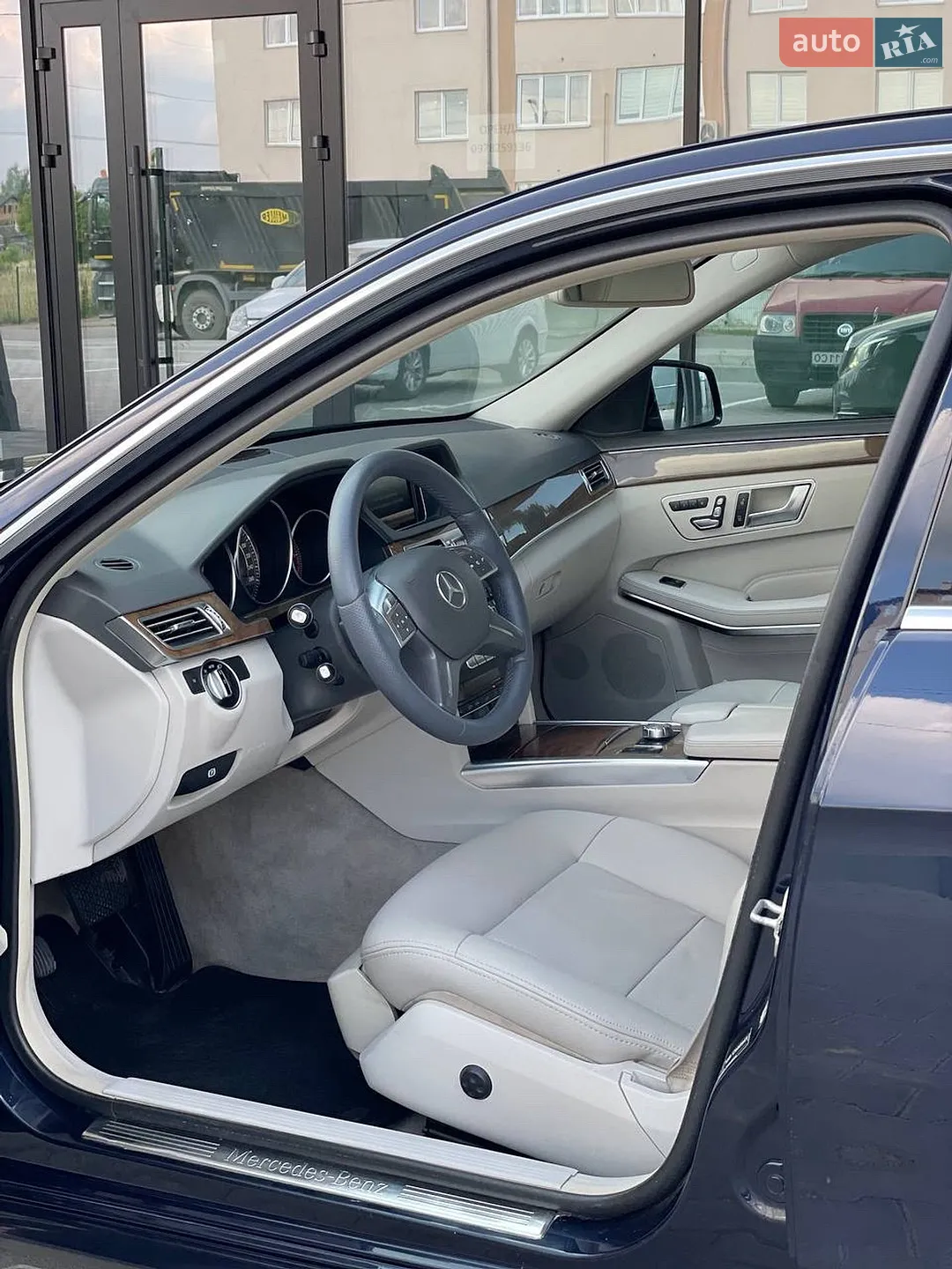 2013 Mercedes-Benz E-klasse - мініатюра 20