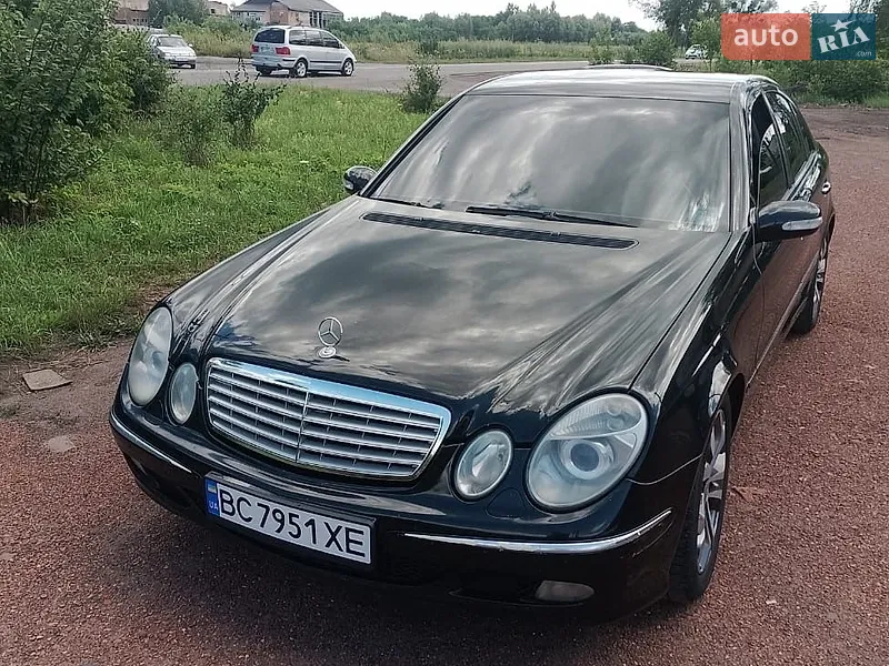 Mercedes-Benz E-Class 2005