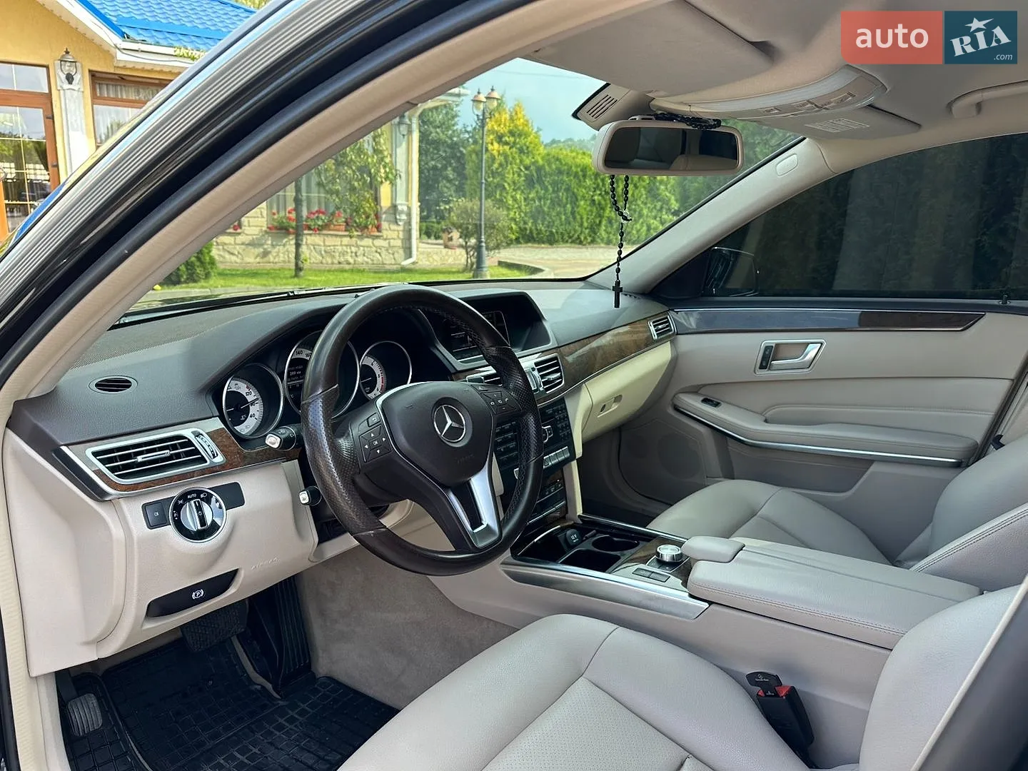 2013 Mercedes-Benz E-klasse - мініатюра 23
