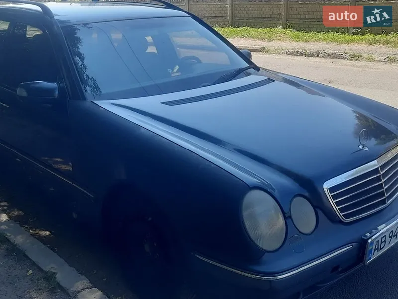 Mercedes-Benz E-Class 2001