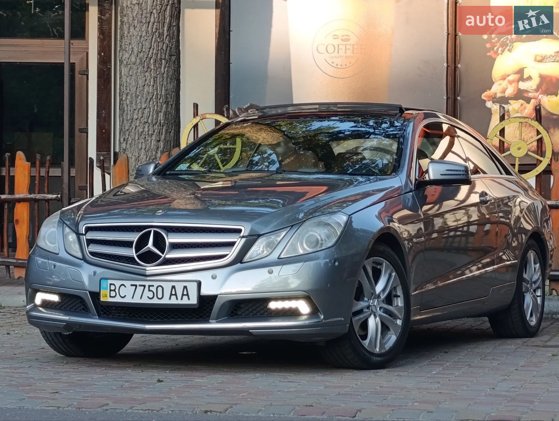 2010 Mercedes-Benz E-klasse - мініатюра 2
