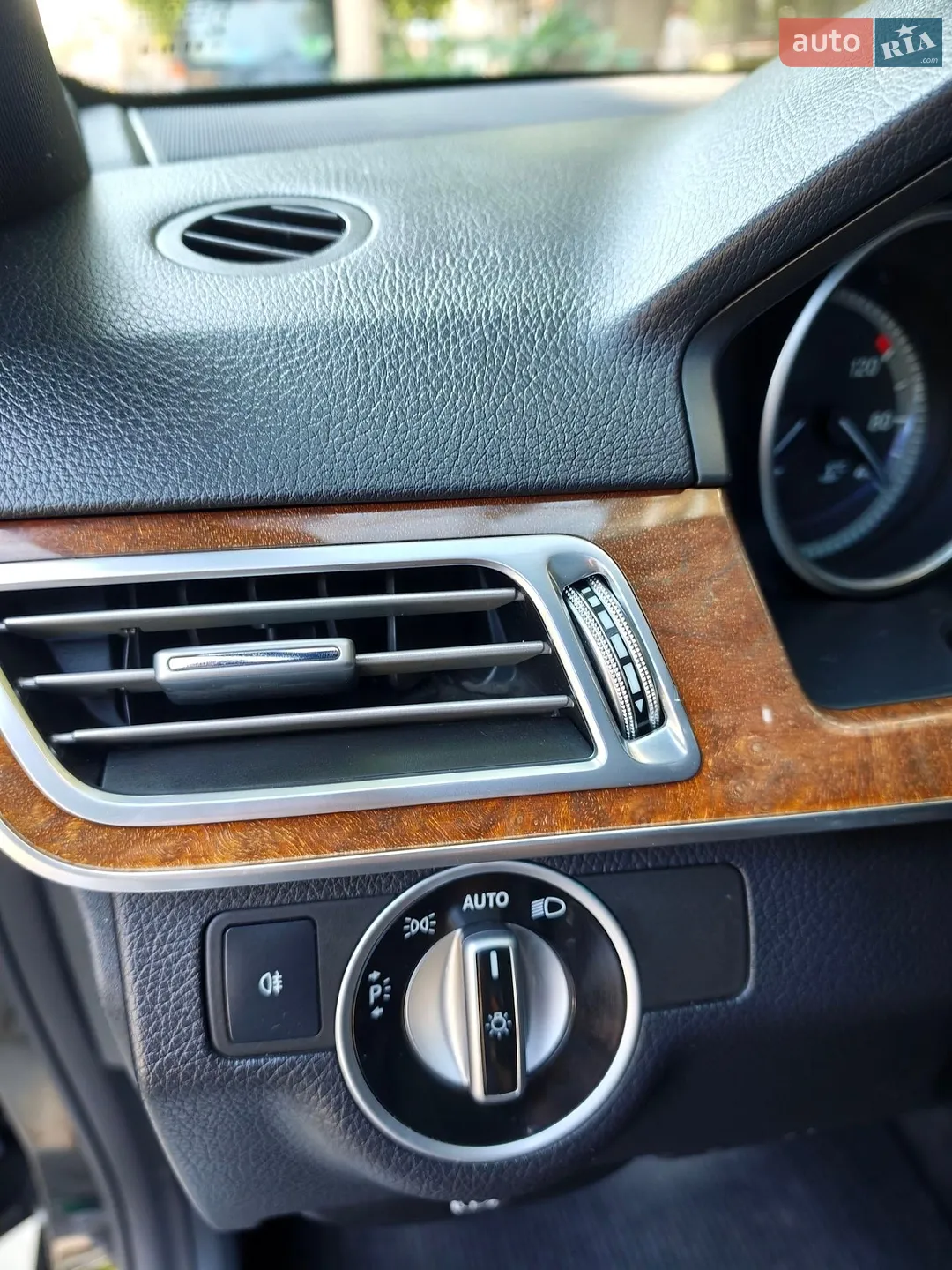 2014 Mercedes-Benz E-klasse - мініатюра 29