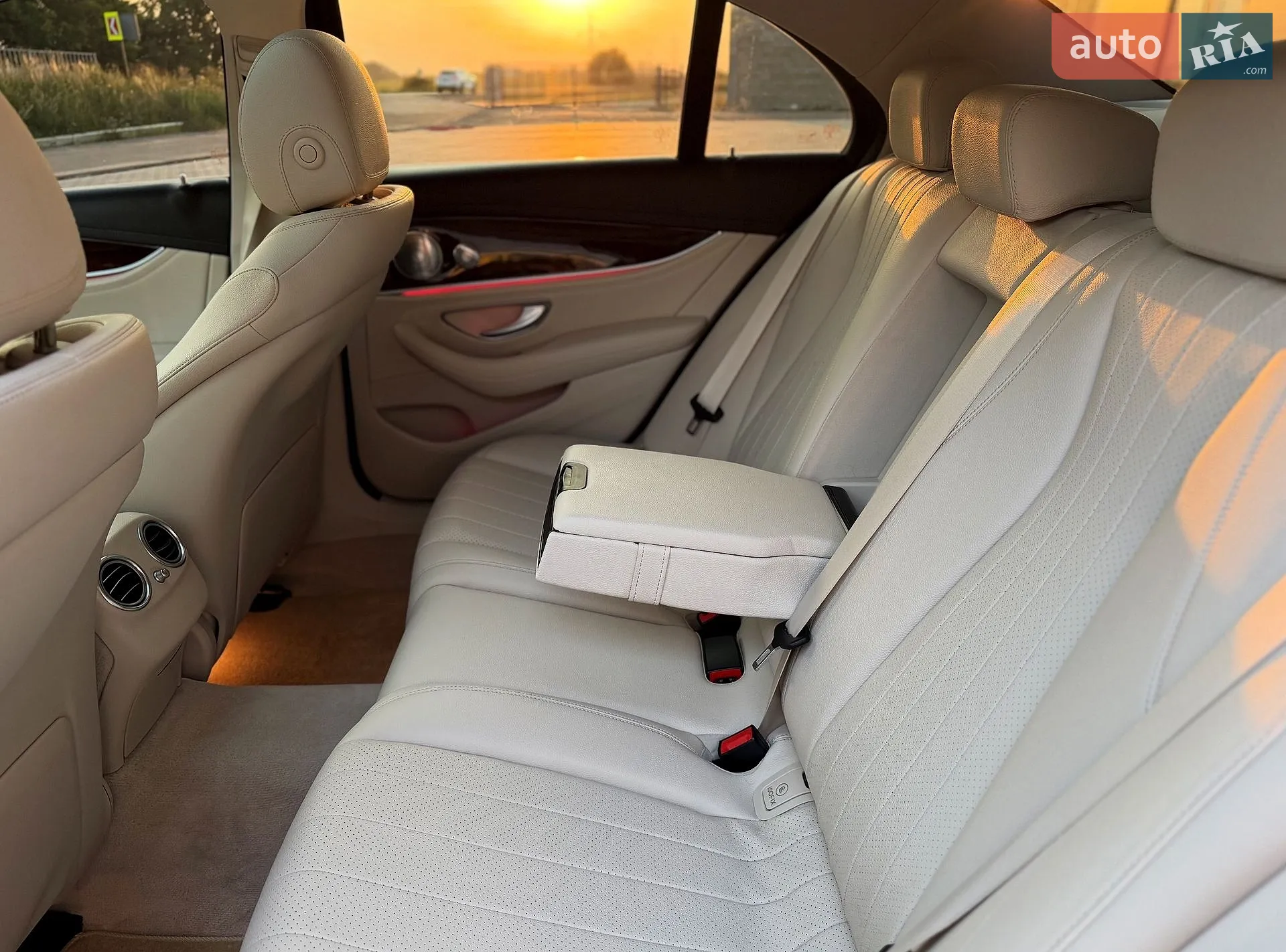 2016 Mercedes-Benz E-klasse - мініатюра 52