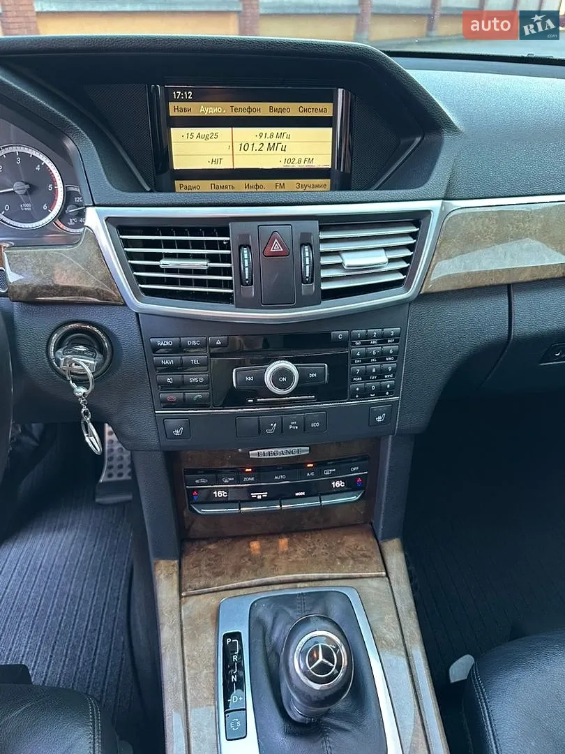 2010 Mercedes-Benz E-klasse - мініатюра 34