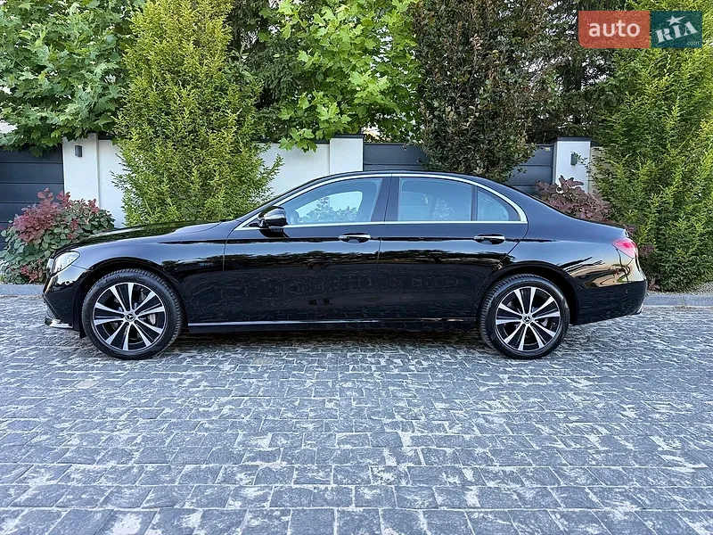 Mercedes-Benz E-Class 2021