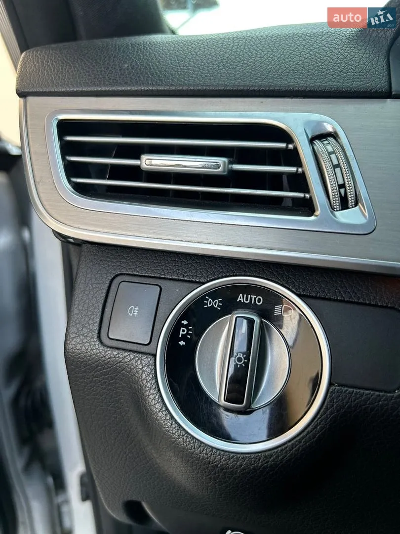 2013 Mercedes-Benz E-klasse - мініатюра 30