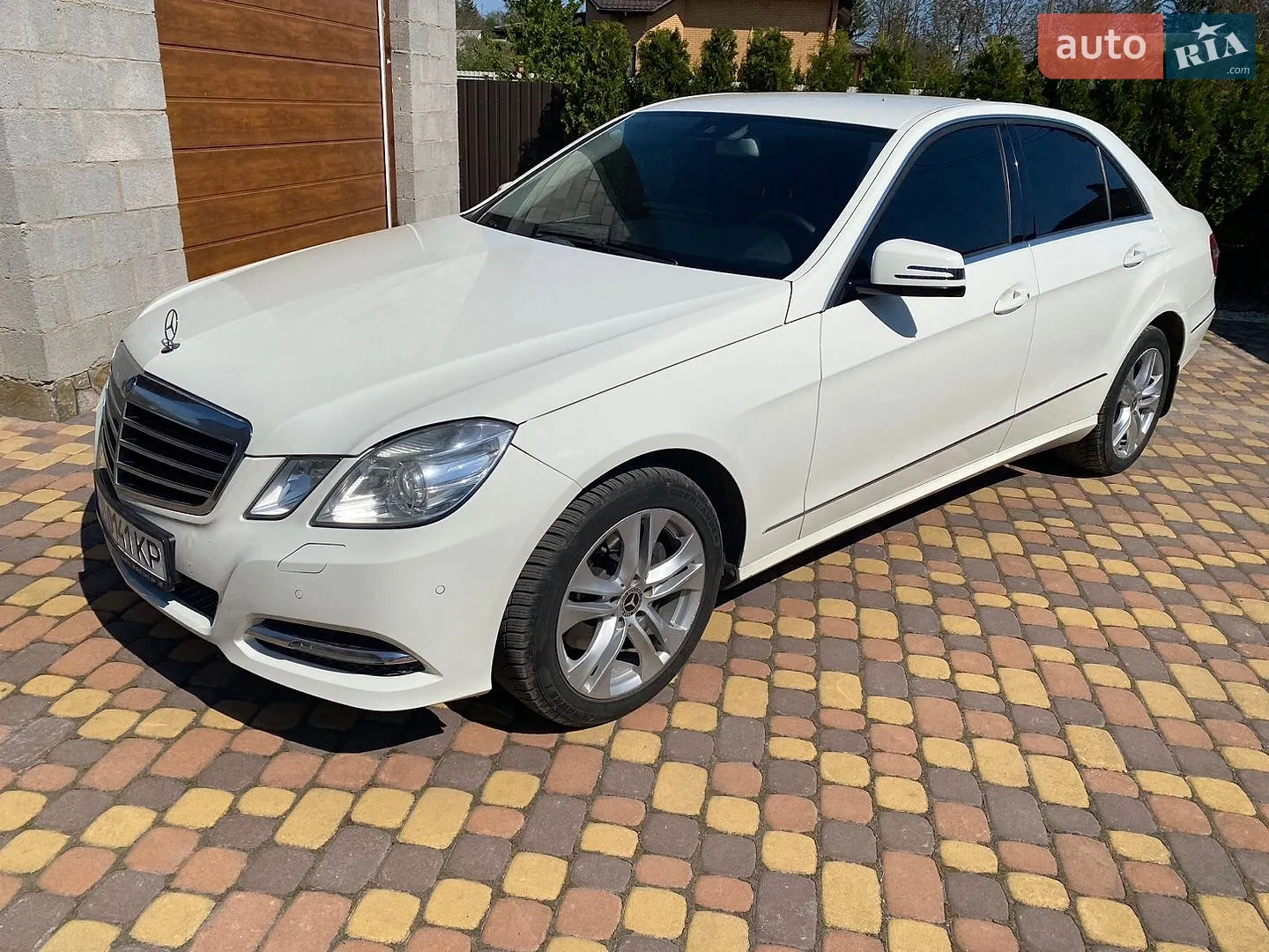 2012 Mercedes-Benz E-klasse - мініатюра 3
