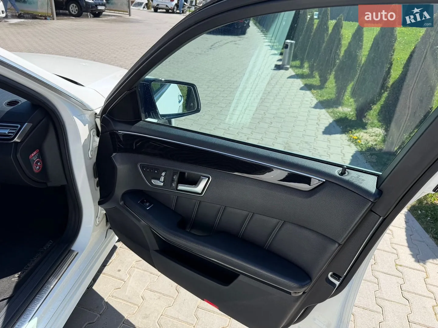 2014 Mercedes-Benz E-klasse - мініатюра 32