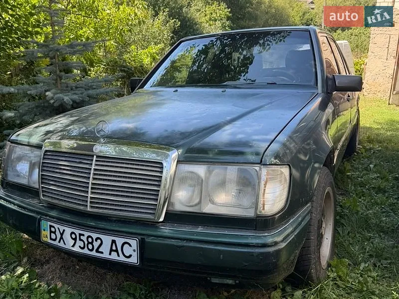 Mercedes-Benz E-Class 1992