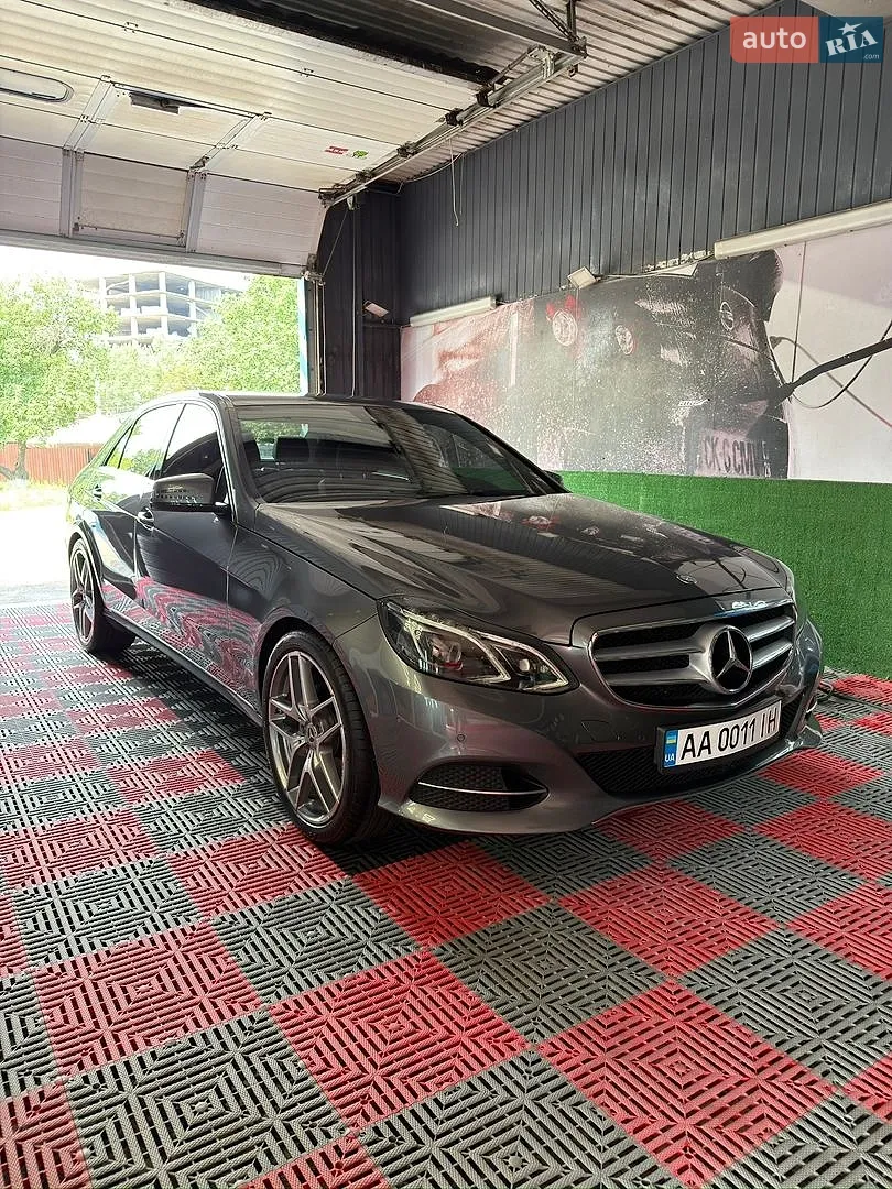 2015 Mercedes-Benz E-klasse - фото 1