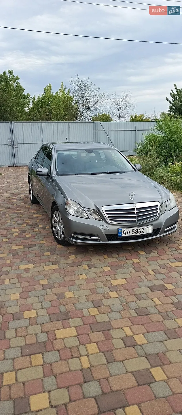 2012 Mercedes-Benz E-klasse - фото 1