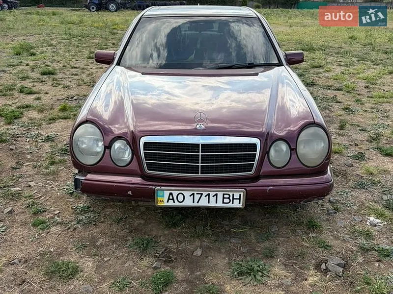 Mercedes-Benz E-Class 1996