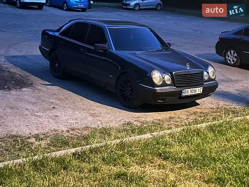 Mercedes-Benz E-Class 1996