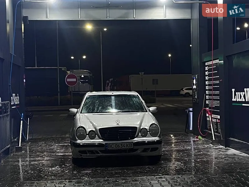 Mercedes-Benz E-Class 1996