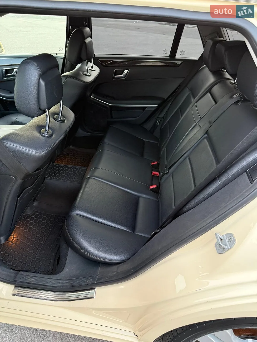 2012 Mercedes-Benz E-klasse - мініатюра 3