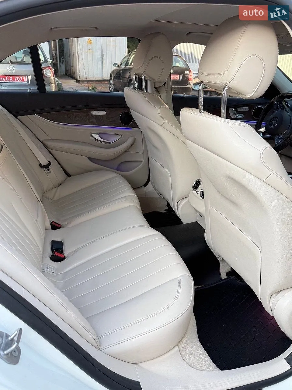 2016 Mercedes-Benz E-klasse - мініатюра 16