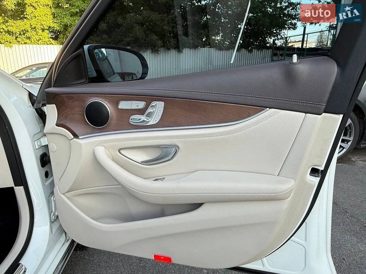 2016 Mercedes-Benz E-klasse - мініатюра 25